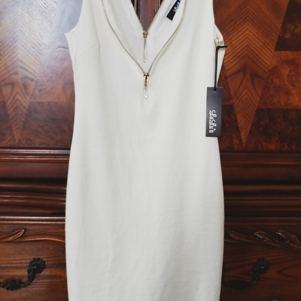 Lulus white form-fitting dress